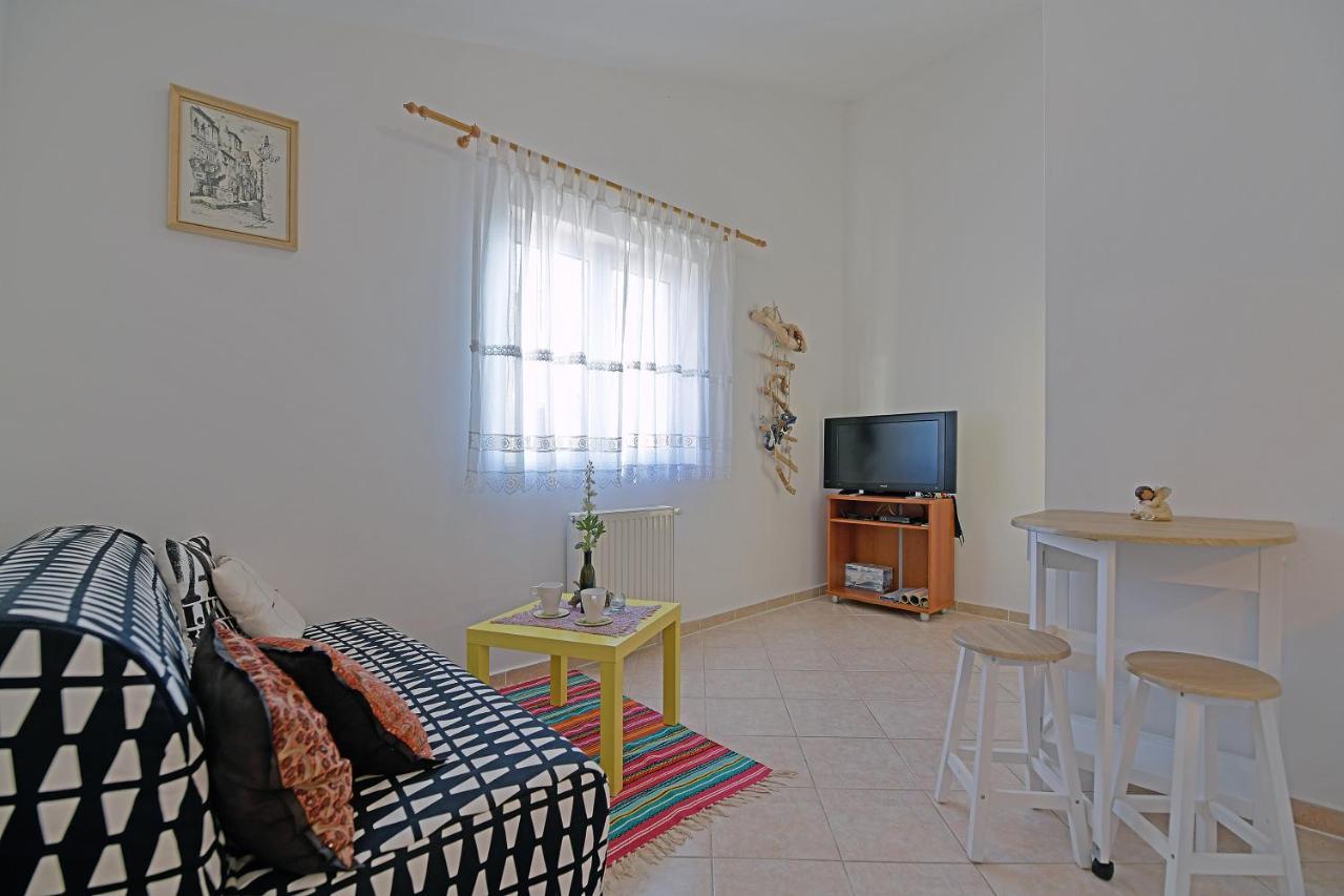 Apartments Biba Hvar ฮวาร์ ภายนอก รูปภาพ