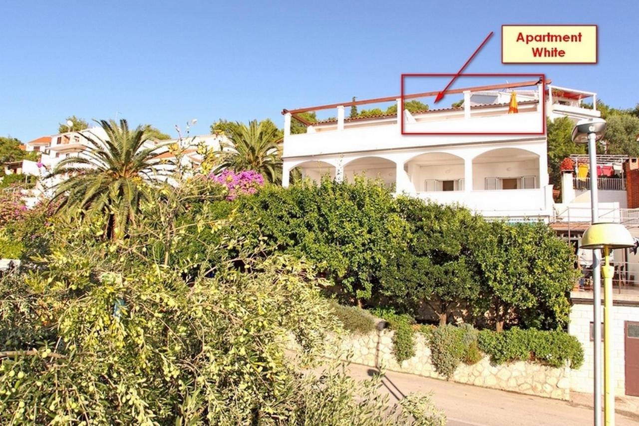 Apartments Biba Hvar ฮวาร์ ภายนอก รูปภาพ