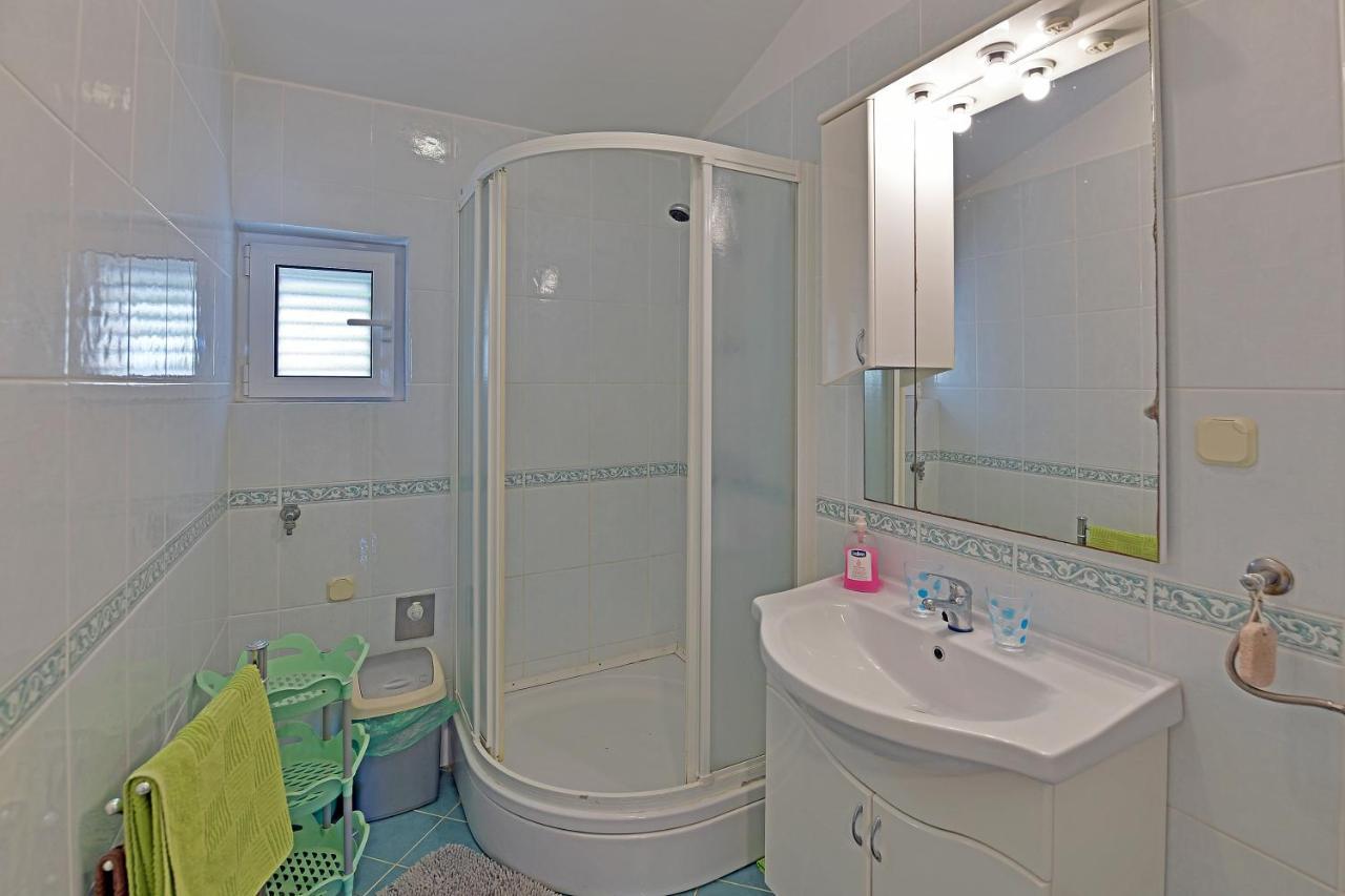 Apartments Biba Hvar ฮวาร์ ภายนอก รูปภาพ