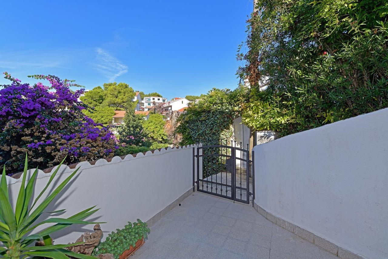 Apartments Biba Hvar ฮวาร์ ภายนอก รูปภาพ