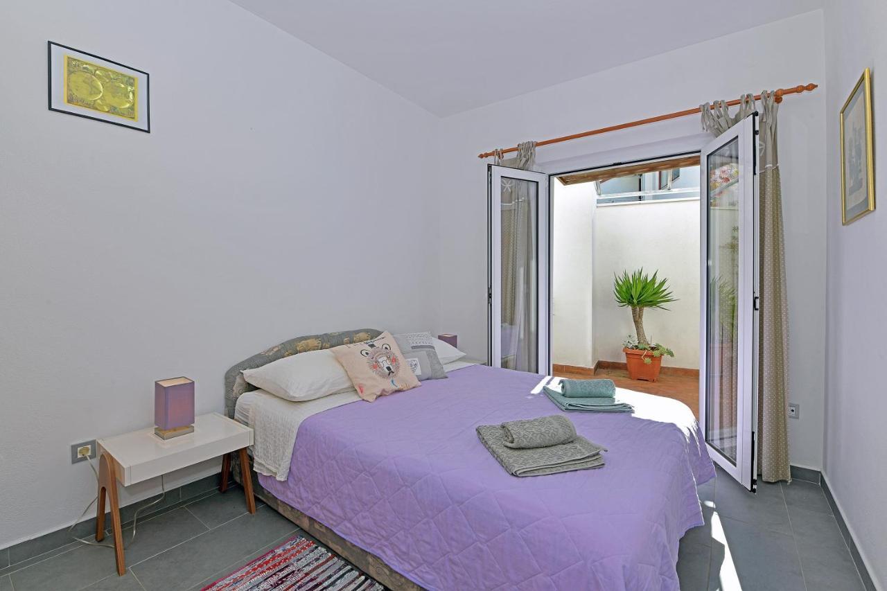 Apartments Biba Hvar ฮวาร์ ภายนอก รูปภาพ