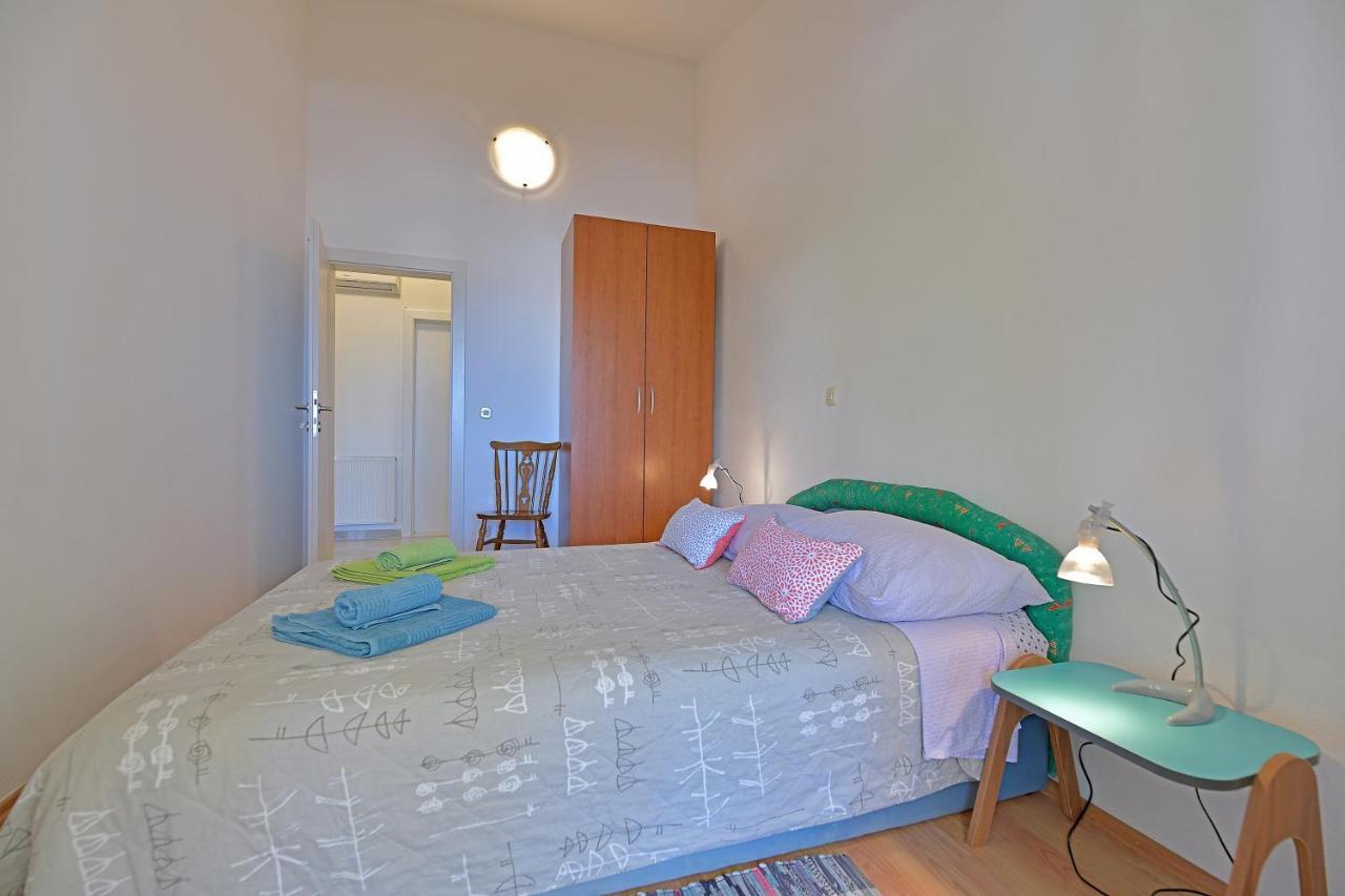 Apartments Biba Hvar ฮวาร์ ภายนอก รูปภาพ