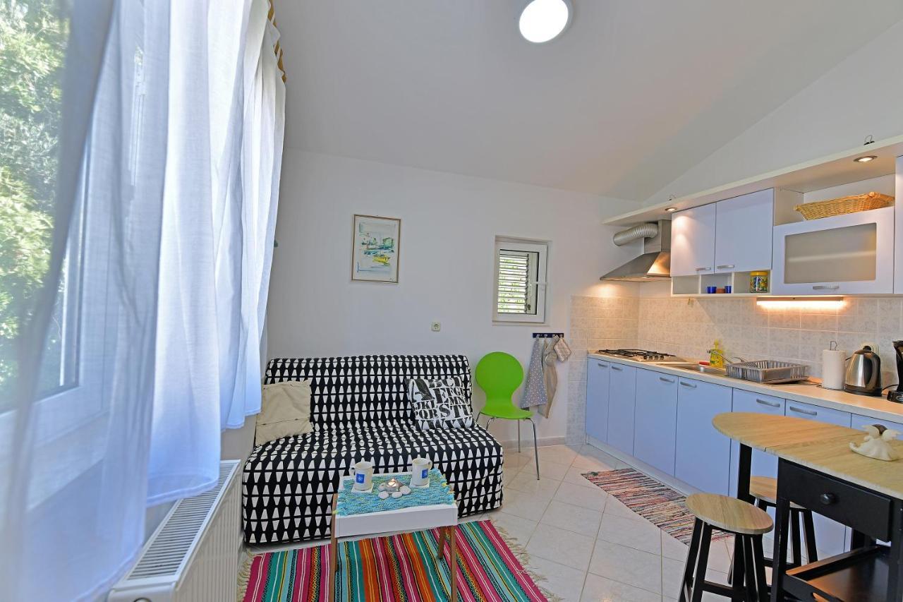 Apartments Biba Hvar ฮวาร์ ภายนอก รูปภาพ