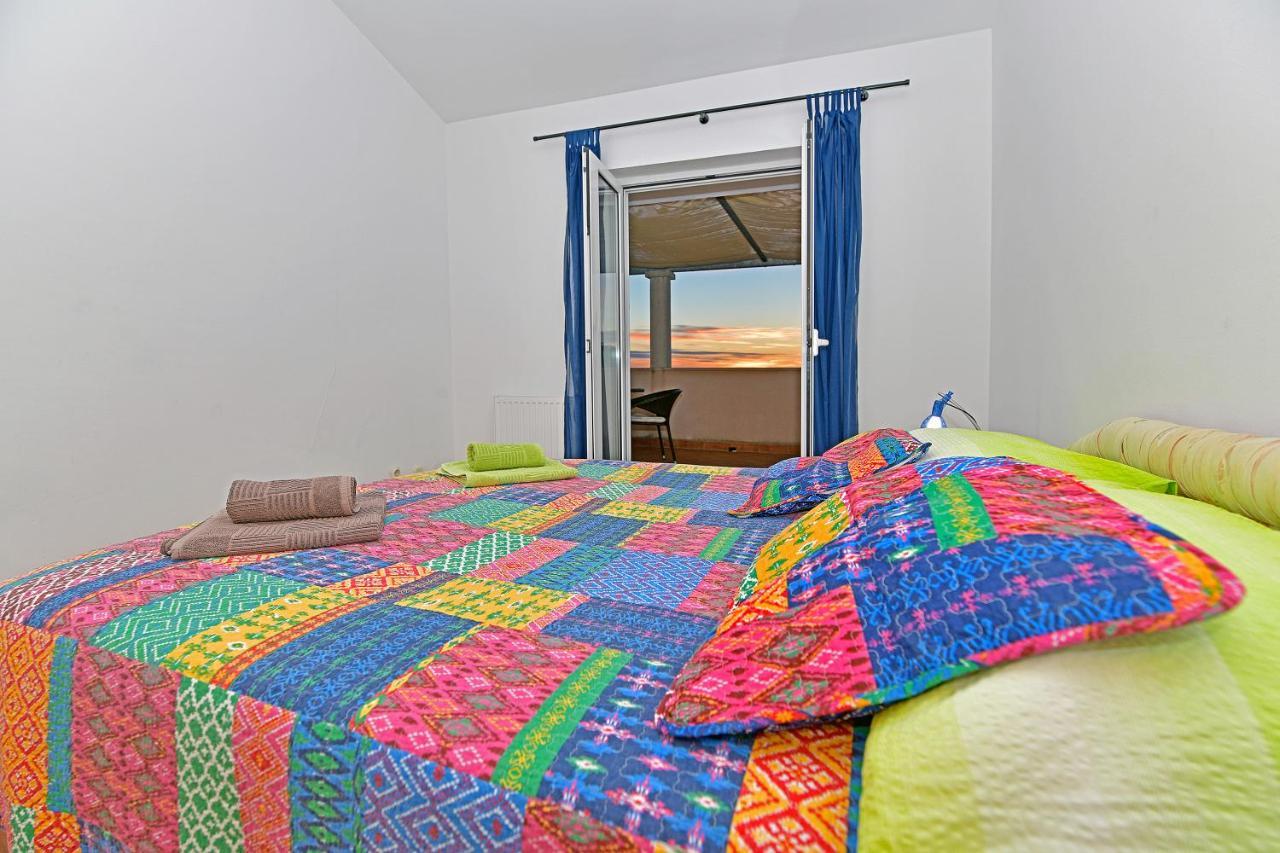 Apartments Biba Hvar ฮวาร์ ภายนอก รูปภาพ