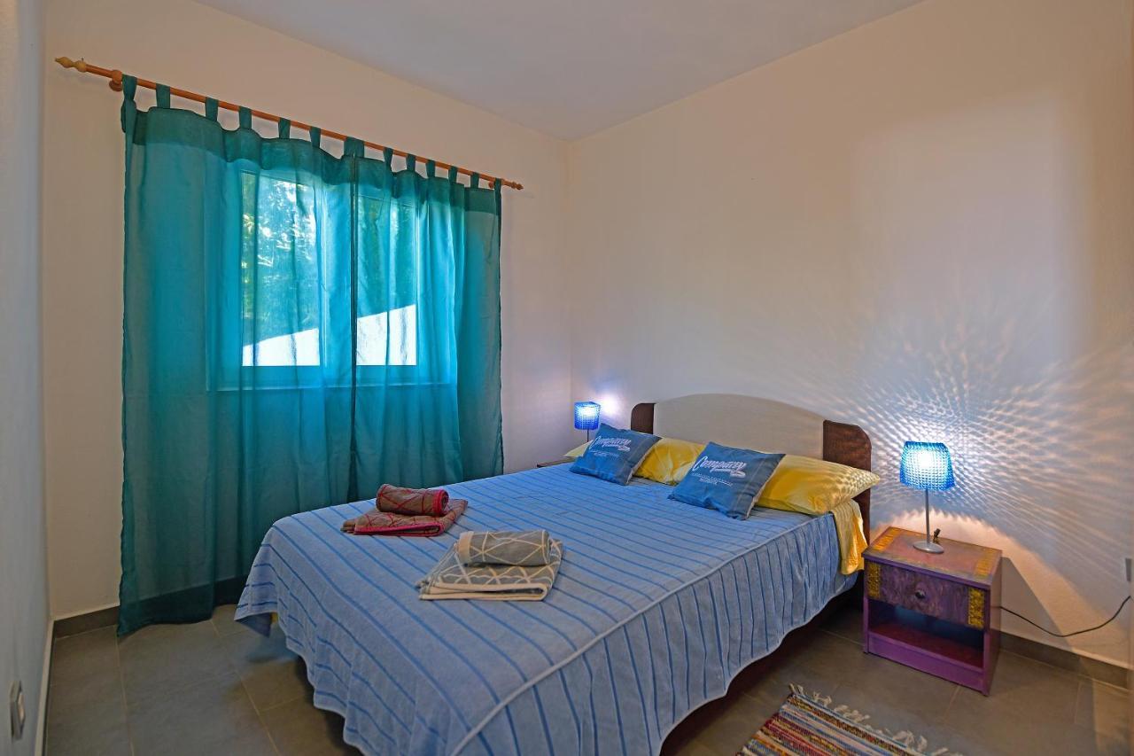 Apartments Biba Hvar ฮวาร์ ภายนอก รูปภาพ